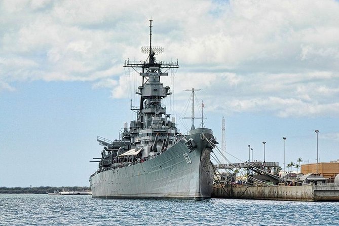WWII Pearl Harbor Heroes Deluxe Tour - The Aviation Museum puts aircraft into context