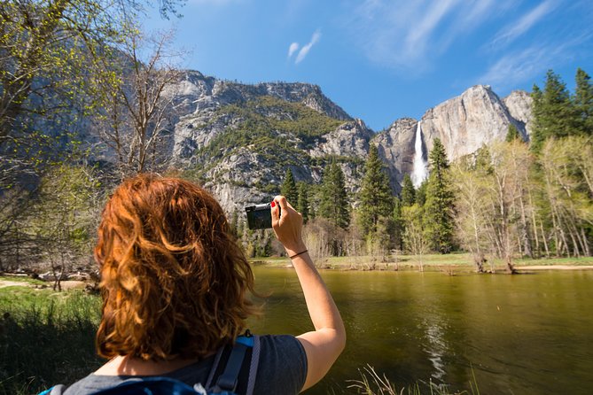 Yosemite Highlights & Giant Sequoias Day Tour from San Francisco - Bridalveil Fall and the first close view of water